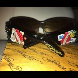 ED HARDY SUNGLASSES